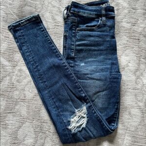 American Eagle Hi-rise Ripped Skinny Jeans|Size 02